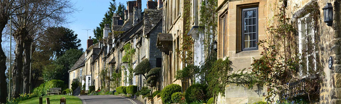 Picturesque Villages in the Cotswolds