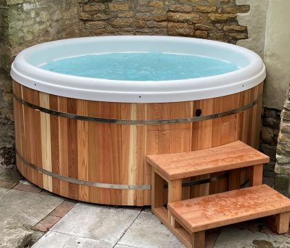 Garden Cottage Hot Tub - StayCotswold