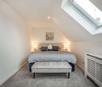 The Old Garage Bedroom 2 - StayCotswold