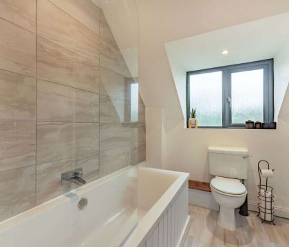 The Old Garage Family Bathroom - StayCotswold