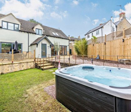 The Old Garage - StayCotswold