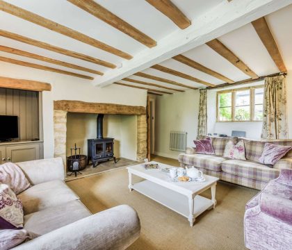 The Old Farmhouse Living Room - StayCotswold