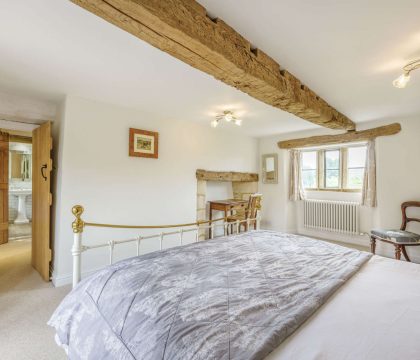 The Old Farmhouse Bedroom 2 - StayCotswold