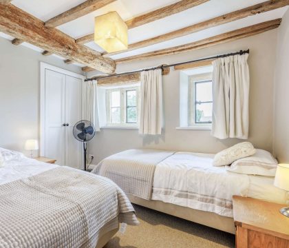 The Old Farmhouse Bedroom 3 - StayCotswold