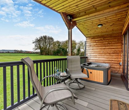 Cotswold View Decking - StayCotswold
