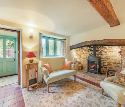 Cosy Corner Living Room - StayCotswold