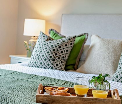 Perry Cottage Bedroom - StayCotswold
