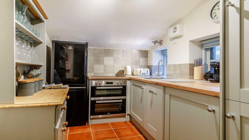 Wood Cottage, 1 Bed Dog Friendly Holiday Cottage in Fairford