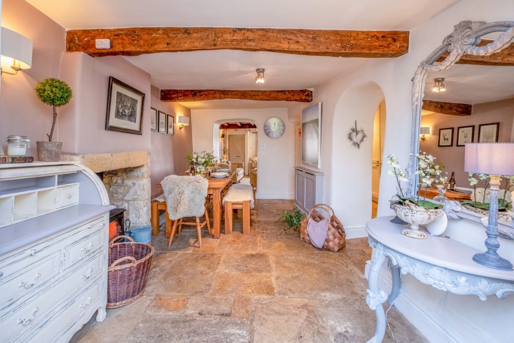 Bag End & Peppercorn Cottage, 3 Bed Cotswold in Stowon
