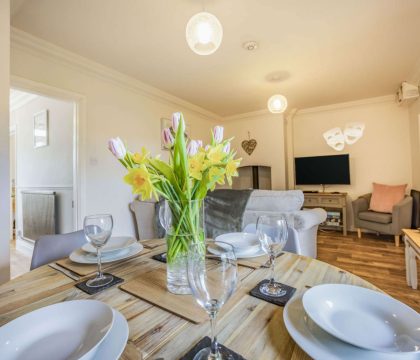 Magnolia Cottage Sitting Room - StayCotswold