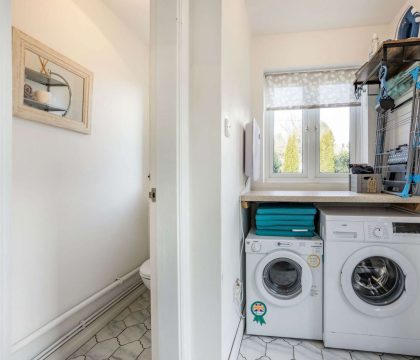 Magnolia Cottage Cloakroom - StayCotswold