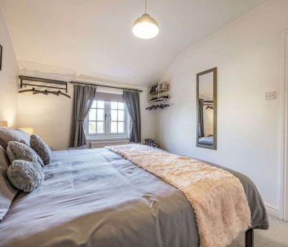 Magnolia Cottage Master Bedroom - StayCotswold