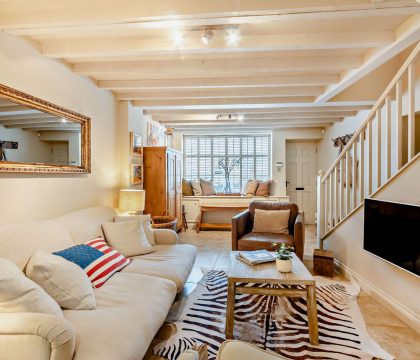 Masters House Sitting Room - StayCotswold