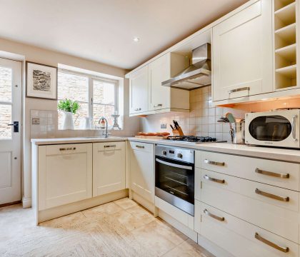 Masters House Kitchen - StayCotswold