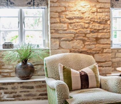 Stonelands Snug - StayCotswold