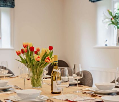 Stonelands Dining Room - StayCotswold