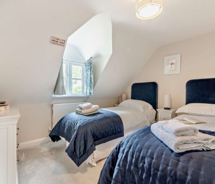 Stonelands Bedroom 2 - StayCotswold