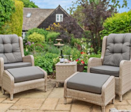 Stonelands Garden - StayCotswold