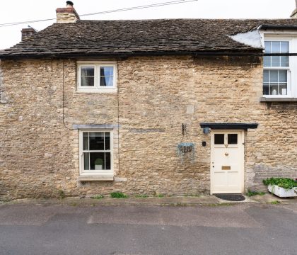 Lilly Bee Cottage - StayCotswold