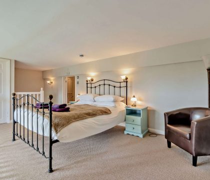 The Old School House Master Bedroom - StayCotswold