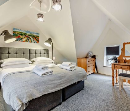 The Nook, Winchcombe Master Bedroom - StayCotswold