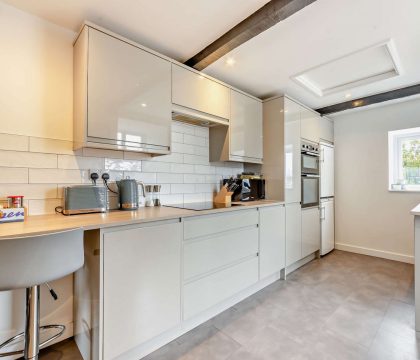 The Nest, Winchcombe Kitchen - StayCotswold