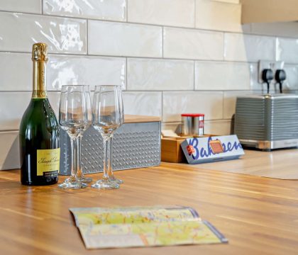 The Nest, Winchcombe Kitchen - StayCotswold