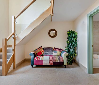 2 Bear's Court Entrance - StayCotswold