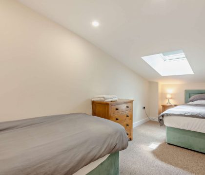 6 Bear's Court Bedroom 4 - StayCotswold 