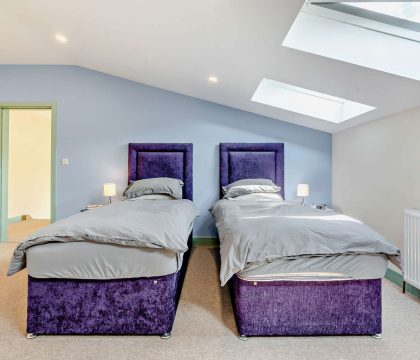 3 Bear's Court Bedroom 3 - StayCotswold