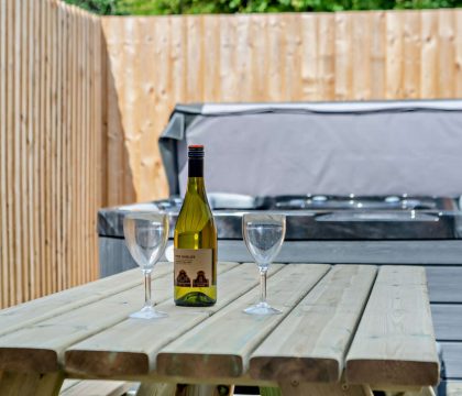 7 Bear's Court - StayCotswold 