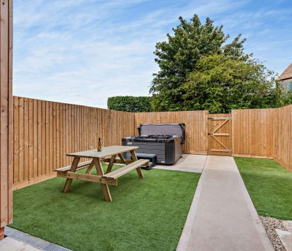 7 Bear's Court - StayCotswold 