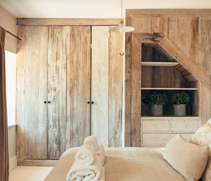 Brook Cottage Bedroom 2 - StayCotswolds 