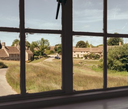 Brook Cottage View - StayCotswolds 