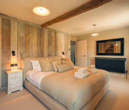Brook Cottage Bedroom 2 - StayCotswolds 