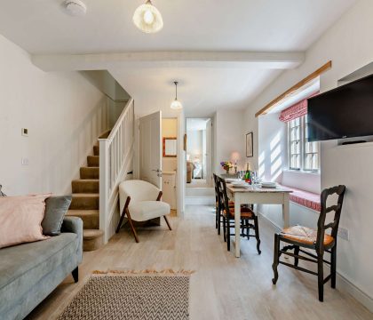 Lower Barn Sitting Room - StayCotswold