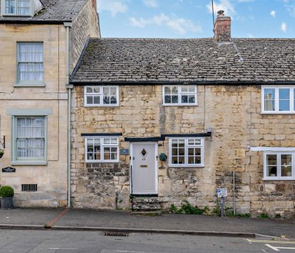 Cub Cottage - StayCotswold