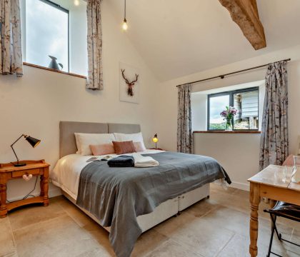 Fox Master Bedroom - StayCotswold
