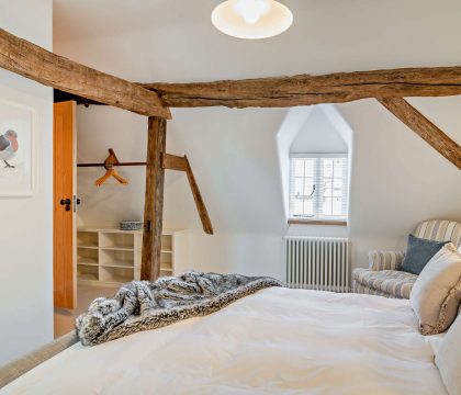 Butcher's Flat Bedroom 2 - StayCotswold