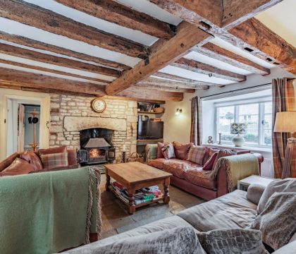 Barnsley Cottage Living Room - StayCotswold