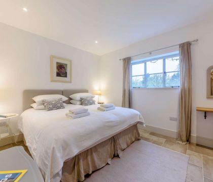 Furrow Barn Bedroom 2 - StayCotswold