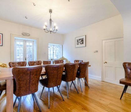 Milton House Reception Room - StayCotswold 