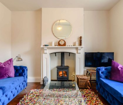 Milton House Sitting Room - StayCotswold 