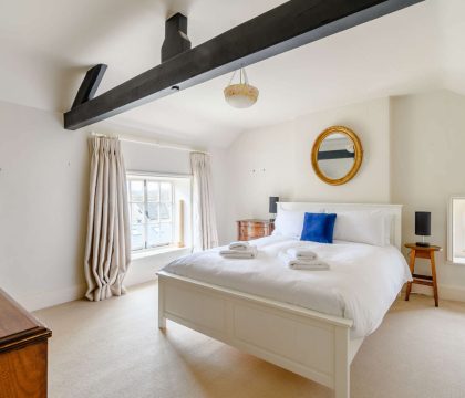 Milton House Bedroom 4 - StayCotswold