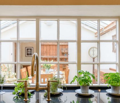 Milton House Kitchen - StayCotswold