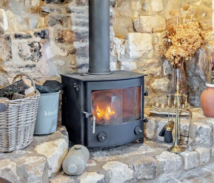 Pyatt's Pad Sitting Room - StayCotswold