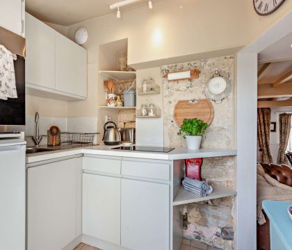 Pyatt's Pad Kitchen - StayCotswold