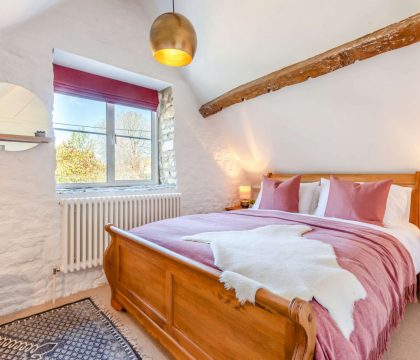 The Bakehouse Bedroom 3 - StayCotswold