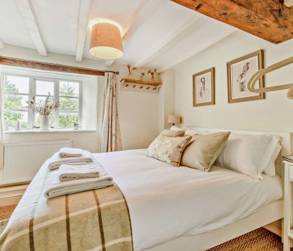 Glebe Cottage Bedroom 3 - StayCotswold