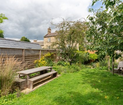 Milton House Garden - StayCotswold 